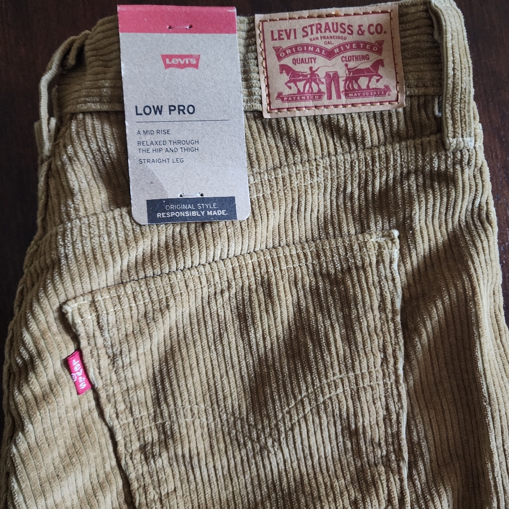 Levi's 28x30 Low Pro Corduroy Straight leg pants